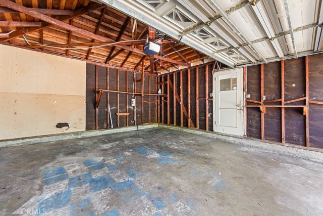 5876 Denmead, Lakewood, CA 90713