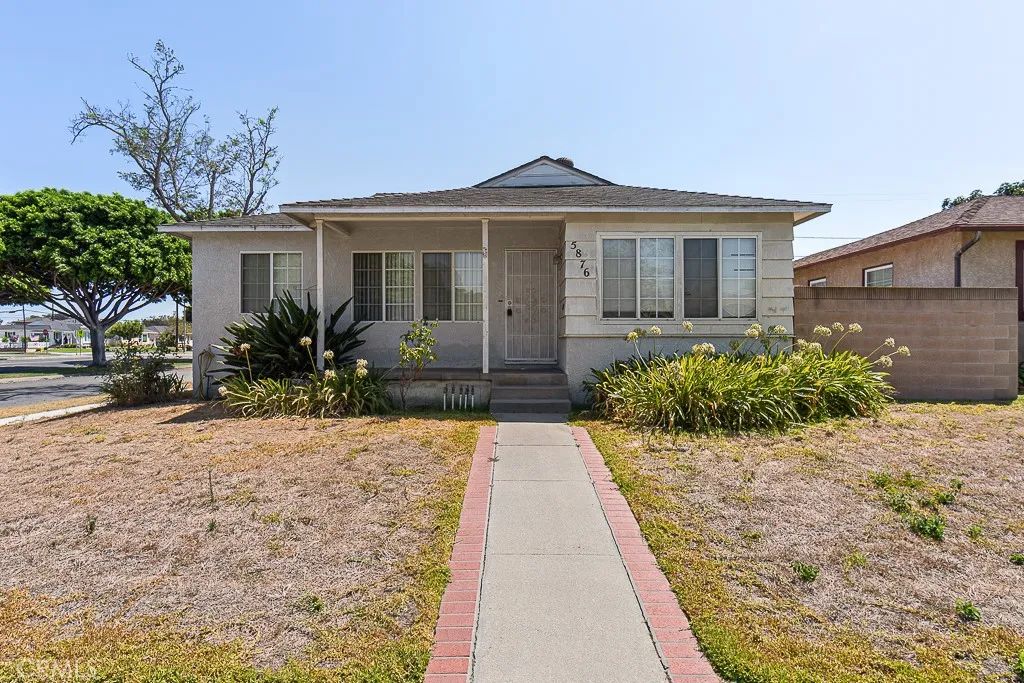 5876 Denmead, Lakewood, CA 90713