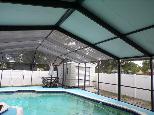 811 48TH AVENUE N, St Petersburg, FL 33703