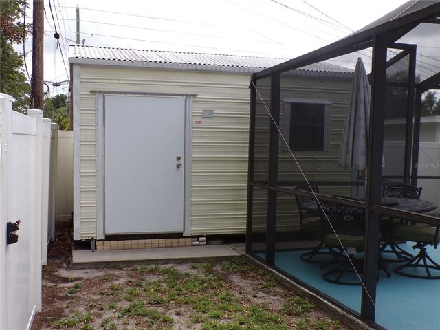 811 48TH AVENUE N, St Petersburg, FL 33703