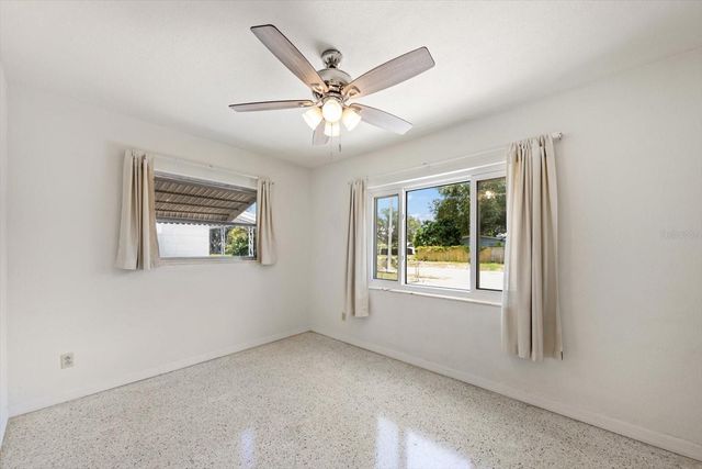 811 48TH AVENUE N, St Petersburg, FL 33703