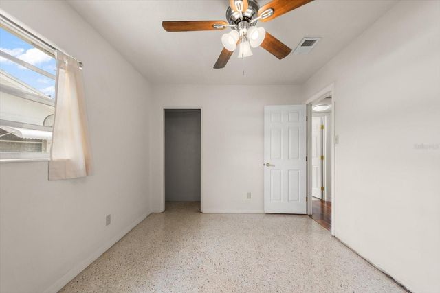 811 48TH AVENUE N, St Petersburg, FL 33703