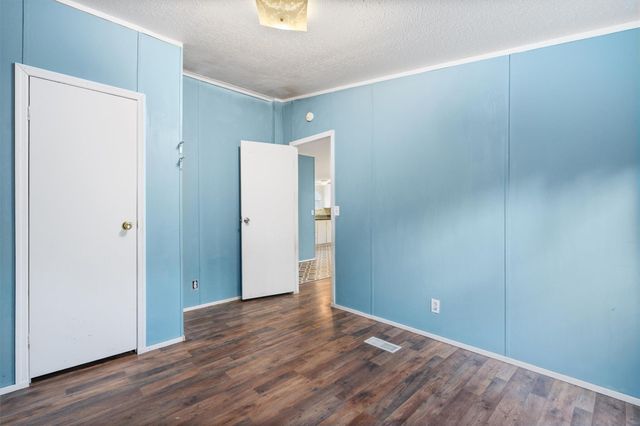 743 Oak MDWS, San Marcos, TX 78666