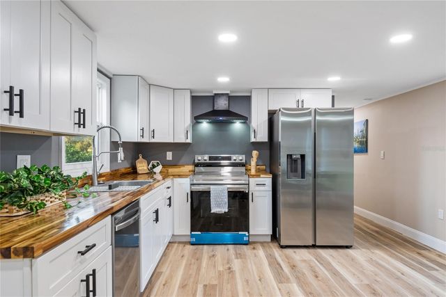 6455 W CARDINAL STREET, Homosassa, FL 34446