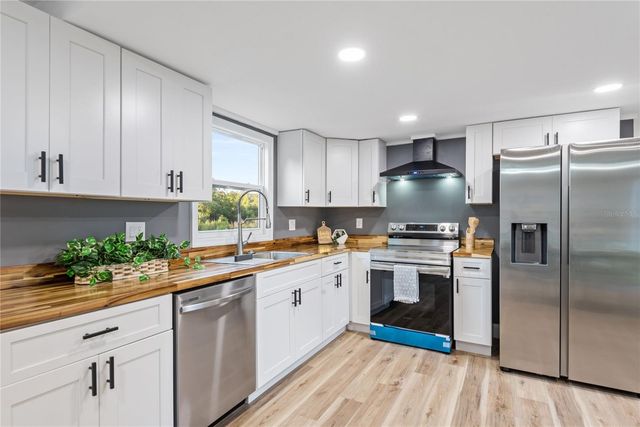 6455 W CARDINAL STREET, Homosassa, FL 34446