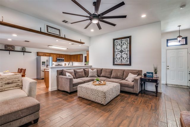 125 Jerome Pr., Fate, TX 75189