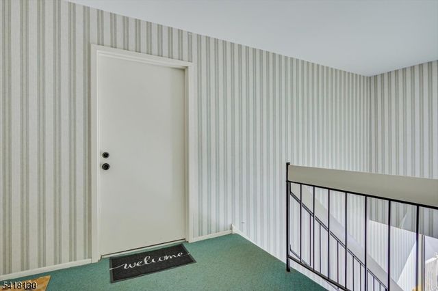 305 Sharon Garden Ct, Woodbridge Twp., NJ 07095