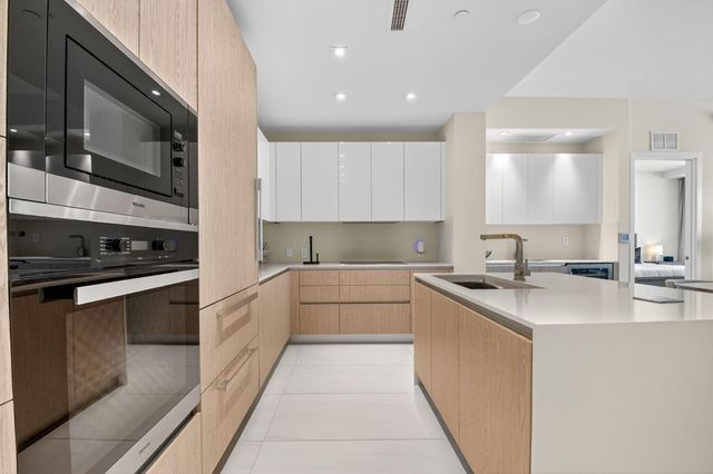 3100 N Ocean Drive 1210 H, Singer Island, FL 33404