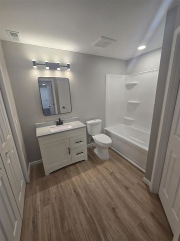 315 E Arlington Street, Bangor, MI 49013