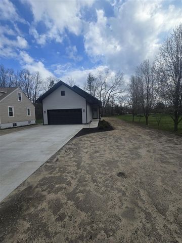 315 E Arlington Street, Bangor, MI 49013