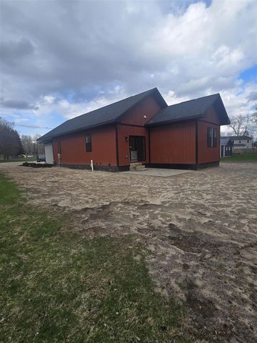 315 E Arlington Street, Bangor, MI 49013