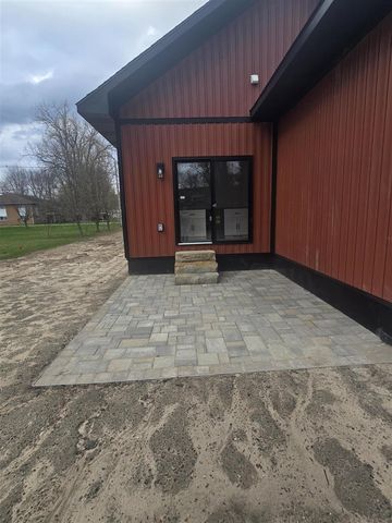 315 E Arlington Street, Bangor, MI 49013