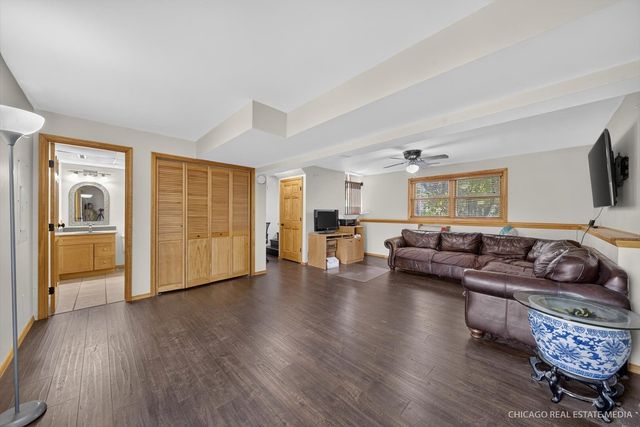 1358 Cottonwood Lane, Crystal Lake, IL 60014