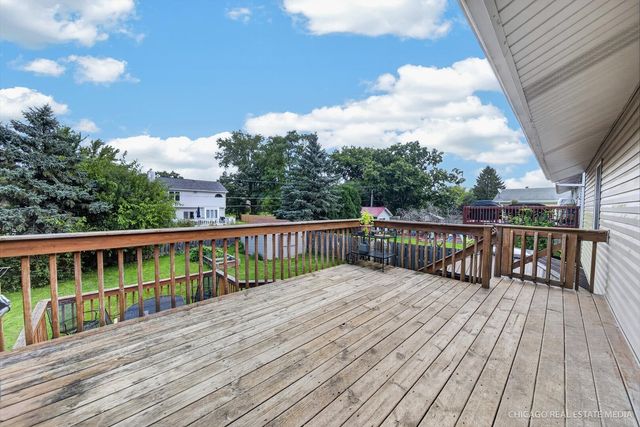 1358 Cottonwood Lane, Crystal Lake, IL 60014