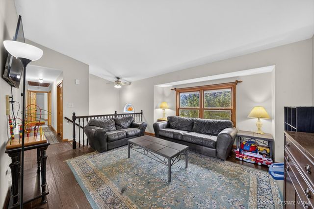 1358 Cottonwood Lane, Crystal Lake, IL 60014