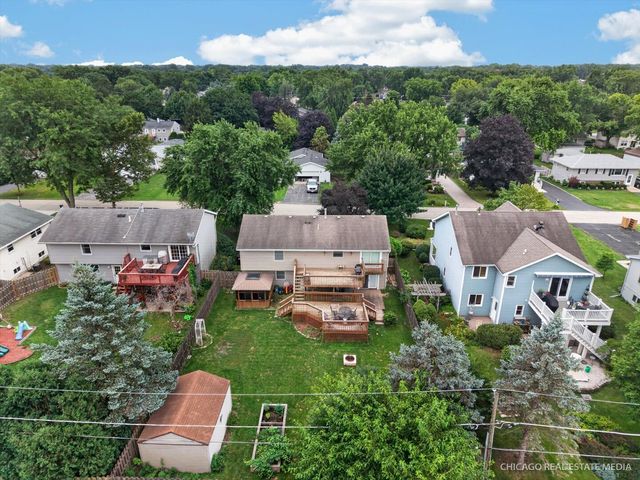 1358 Cottonwood Lane, Crystal Lake, IL 60014