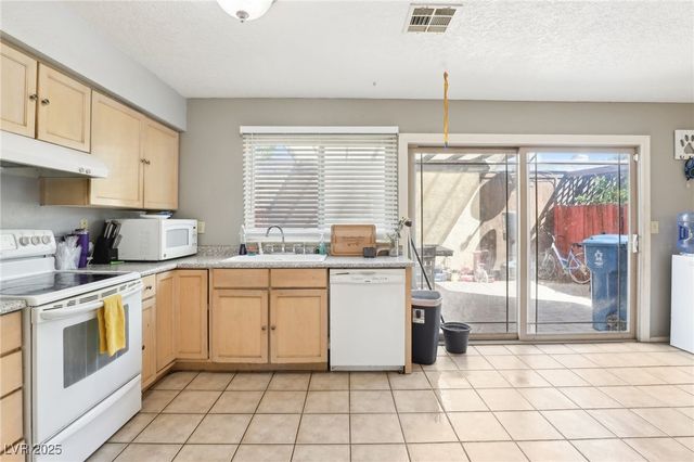 3233 Kinsale Court, Las Vegas, NV 89121