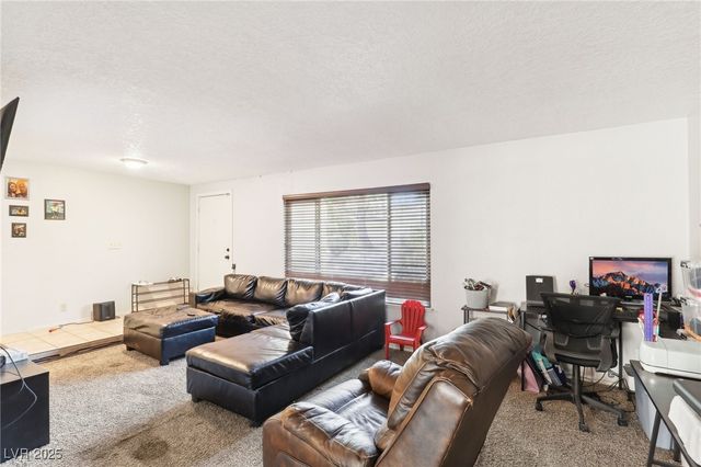 3233 Kinsale Court, Las Vegas, NV 89121