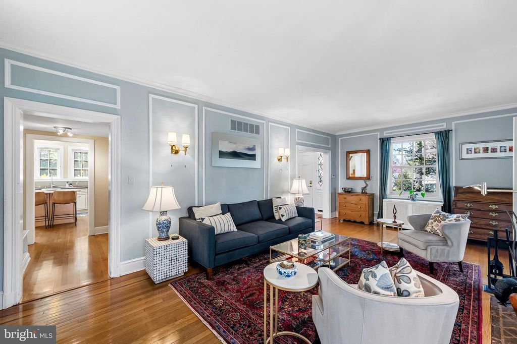 Image 7 of property listing at 5211 TILBURY WAY, Baltimore, MD 21212