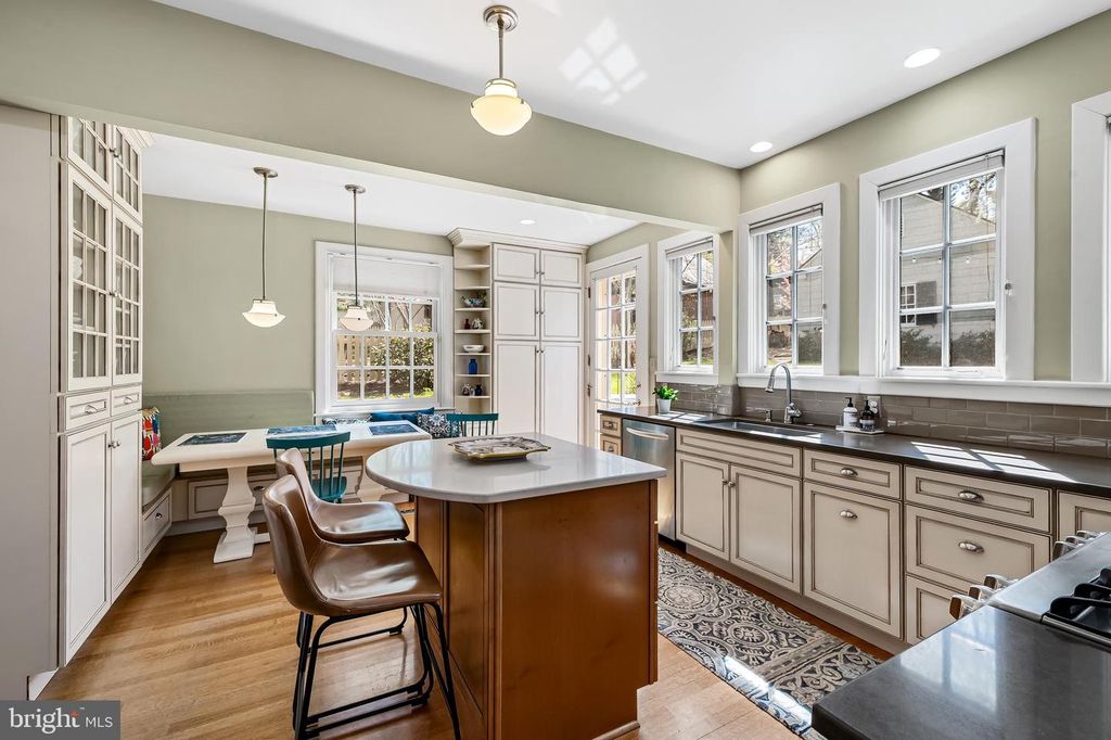 Image 13 of property listing at 5211 TILBURY WAY, Baltimore, MD 21212