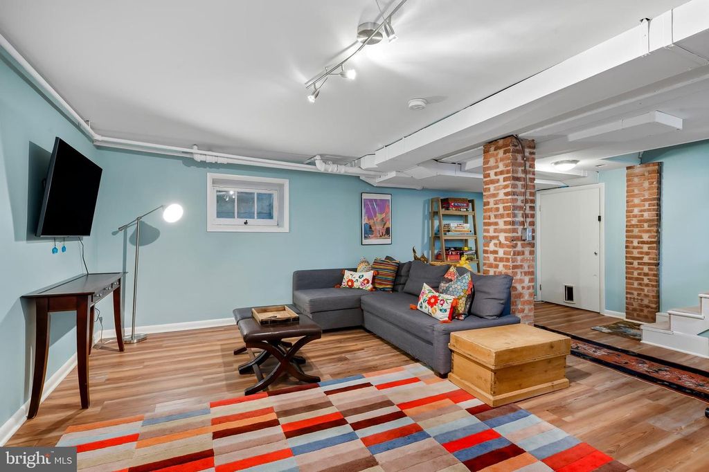 Image 33 of property listing at 5211 TILBURY WAY, Baltimore, MD 21212