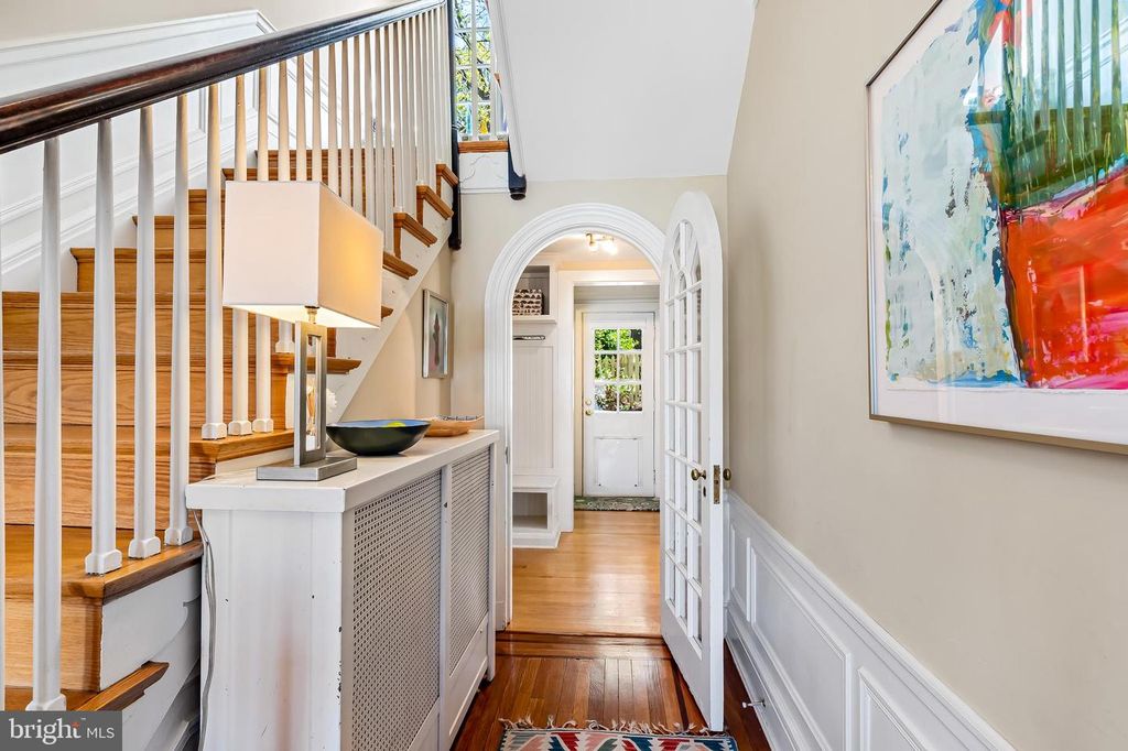 Image 5 of property listing at 5211 TILBURY WAY, Baltimore, MD 21212