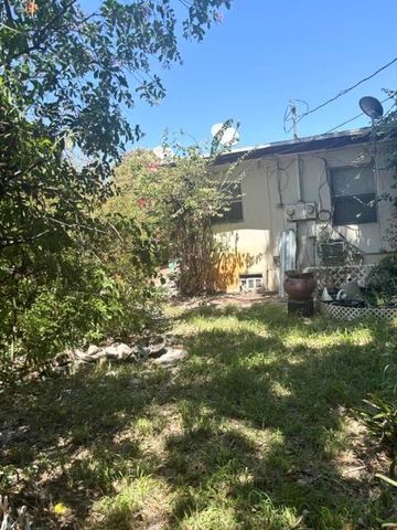 901 S F Street, Lake Worth Beach, FL 33460