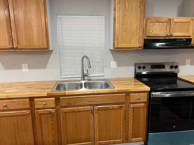 425 East Surfwind Dr., Murrells Inlet, SC 29576