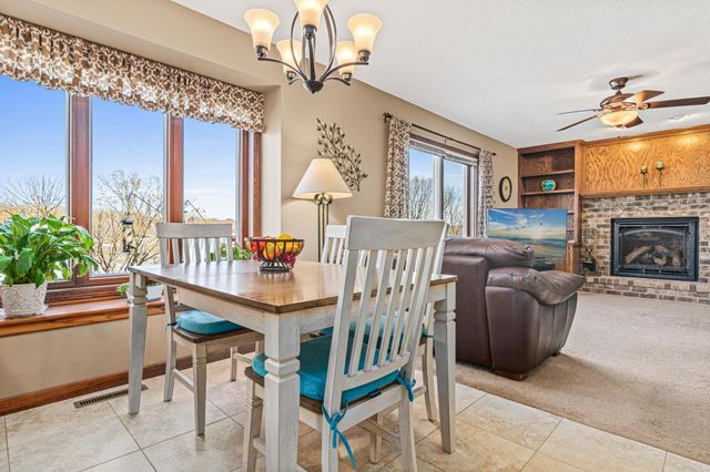13729 W Preserve Boulevard, Burnsville, MN 55337