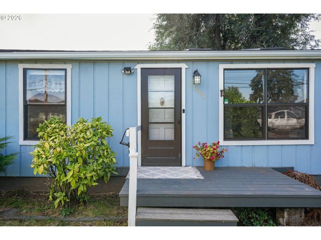 1995 J St, Springfield, OR 97477