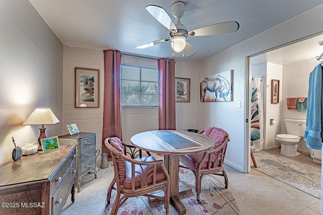 329 S Paseo Tierra, Green Valley, AZ 85614