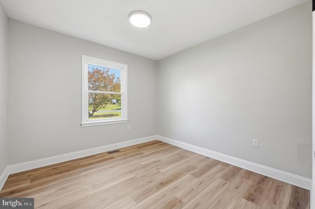 1422 TUSCAWILLA DR, Charles Town, WV 25414