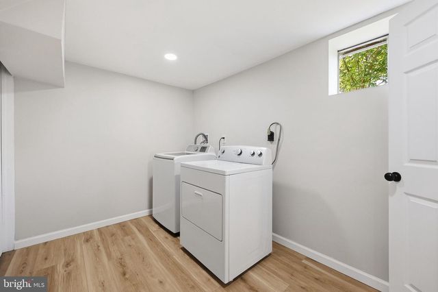 1422 TUSCAWILLA DR, Charles Town, WV 25414