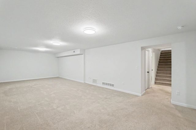 943 N Briarwood Rd, Derby, KS 67037