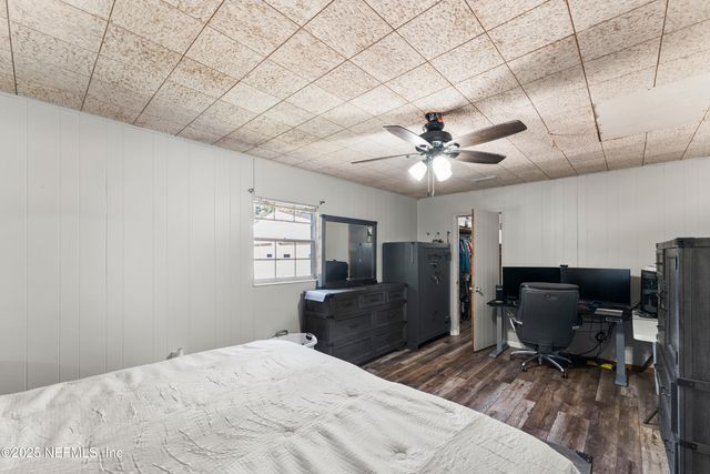 6039 HYDE PARK Circle, Jacksonville, FL 32210