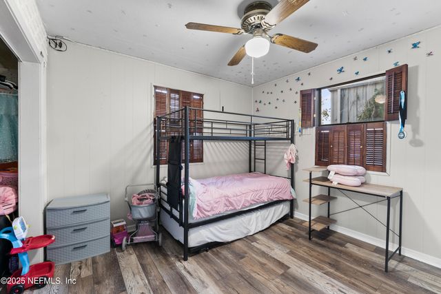 6039 HYDE PARK Circle, Jacksonville, FL 32210