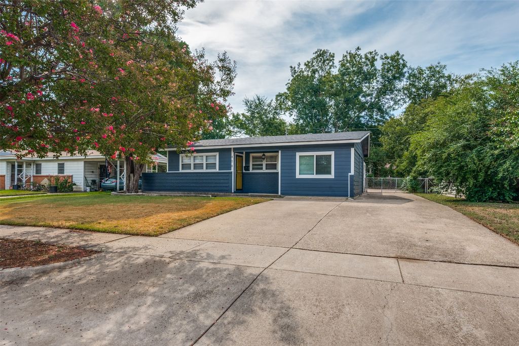 408 E Tucker Boulevard, Arlington, TX 76010 — exterior