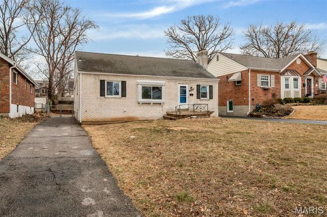 7819 Kenridge Lane, St Louis, MO 63119