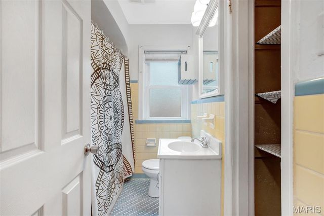 7819 Kenridge Lane, St Louis, MO 63119