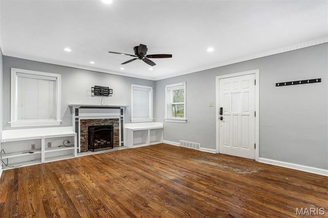 7819 Kenridge Lane, St Louis, MO 63119