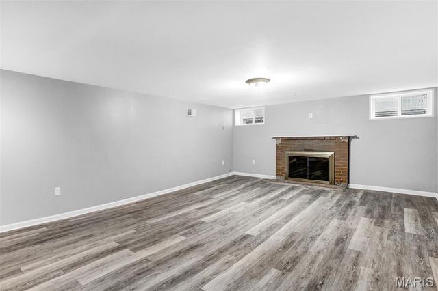 7819 Kenridge Lane, St Louis, MO 63119