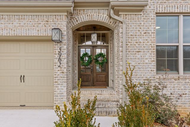 5962 Cashmere Lane, Harrison, TN 37341