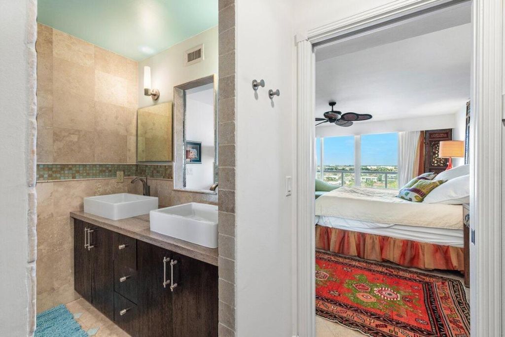 Image 22 of property listing at 2800 S Ocean Boulevard 11c, Boca Raton, FL 33432