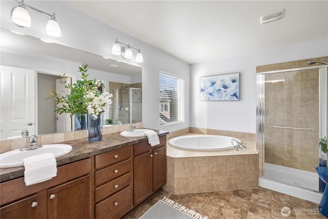 26219 243rd Place SE, Maple Valley, WA 98038