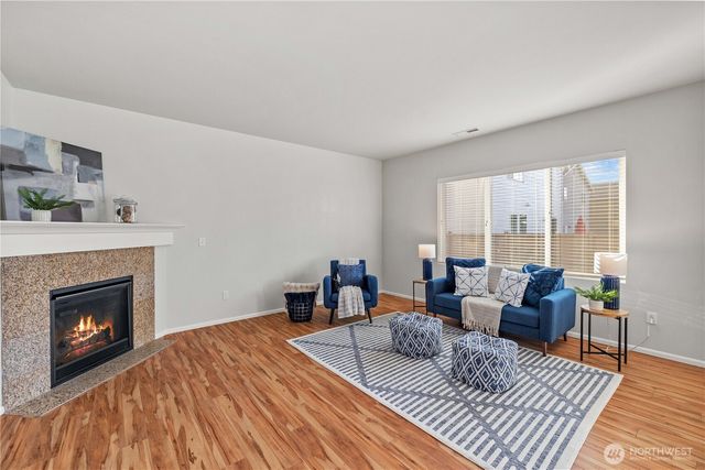 26219 243rd Place SE, Maple Valley, WA 98038