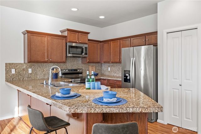 26219 243rd Place SE, Maple Valley, WA 98038