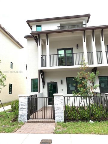 4802 NW 83rd Path ., Doral, FL 33166