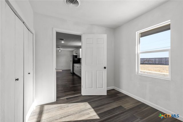 2005 E Avenue I, Temple, TX 76501