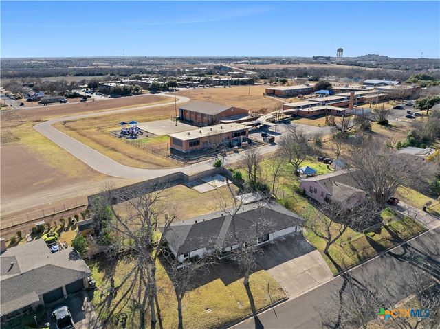 2005 E Avenue I, Temple, TX 76501