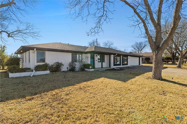 2005 E Avenue I, Temple, TX 76501